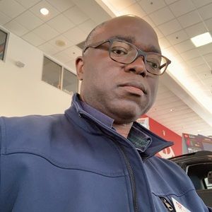 Meet your Posher, Oyewale